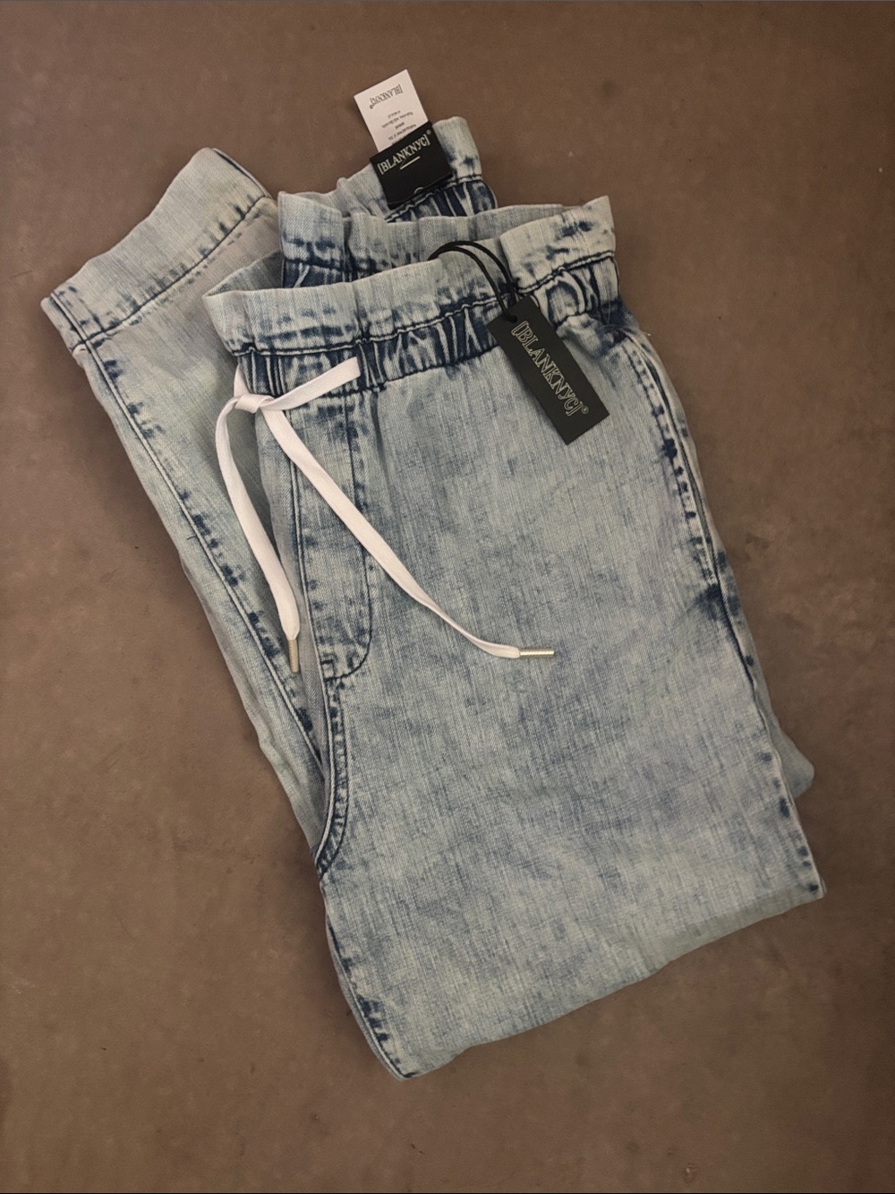 Blank NYC Light Wash High Rise Denim Joggers with Drawstring Size 30